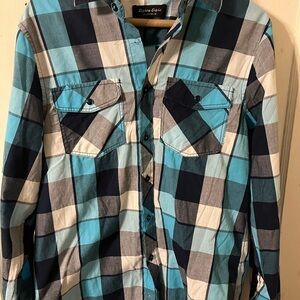 Men’s Eighty Eight plaid Casual long sleeve shirt.